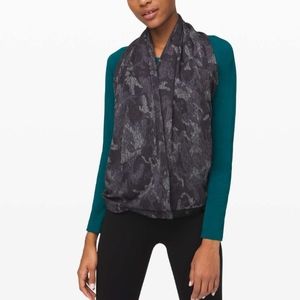 Nwt Lululemon vinyasa camo